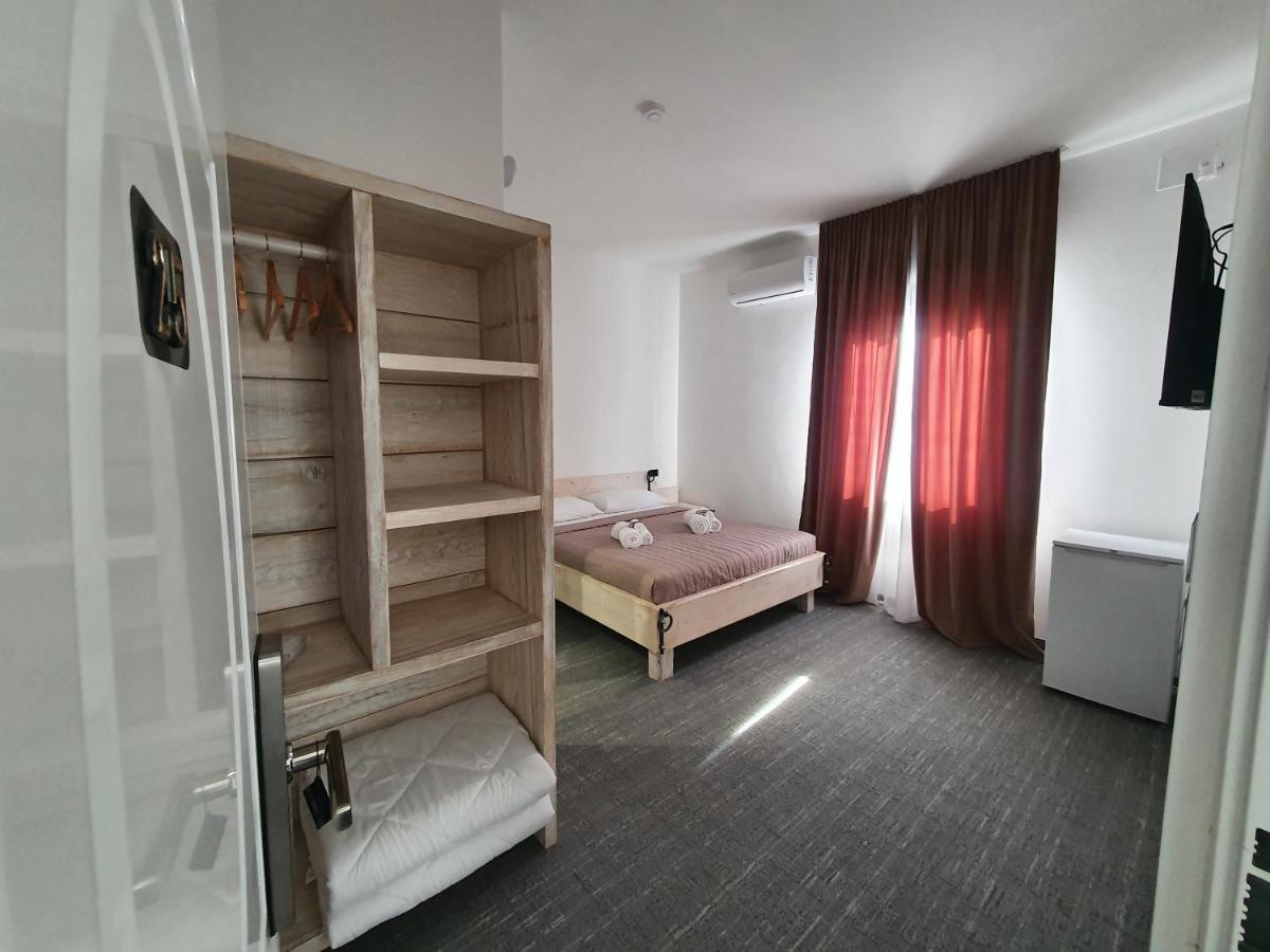Camere Fiera Verona - Casanostra Bagian luar foto