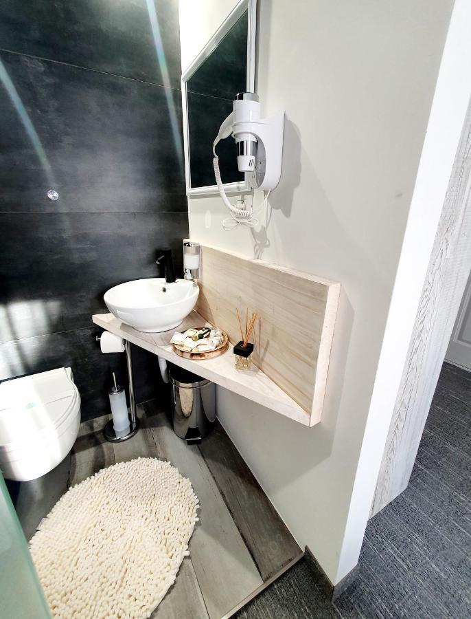 Camere Fiera Verona - Casanostra Bagian luar foto