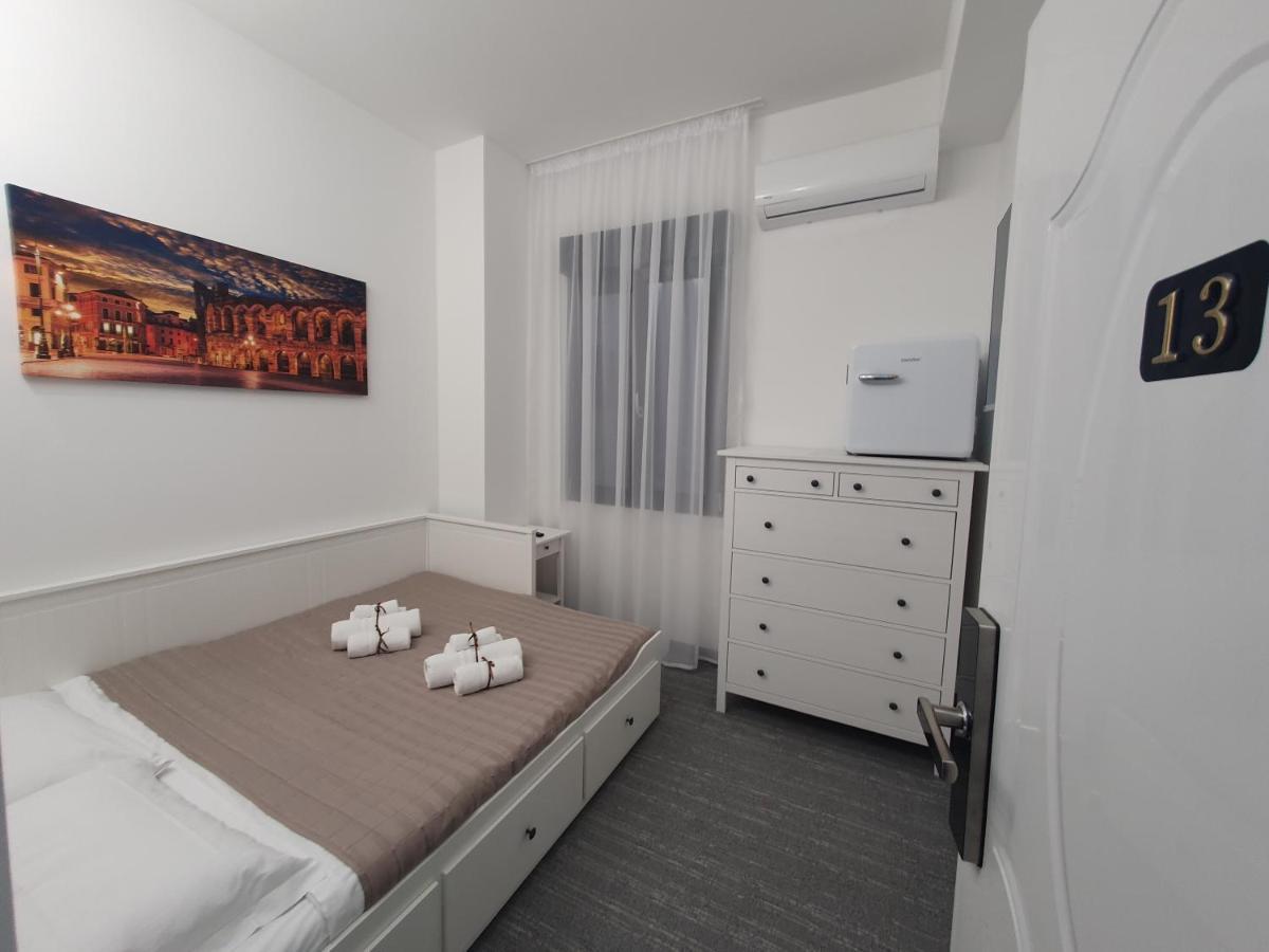 Camere Fiera Verona - Casanostra Bagian luar foto